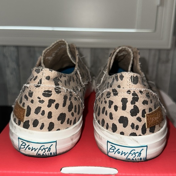 Blowfish Slip On Shoes - Picture 3 of 5